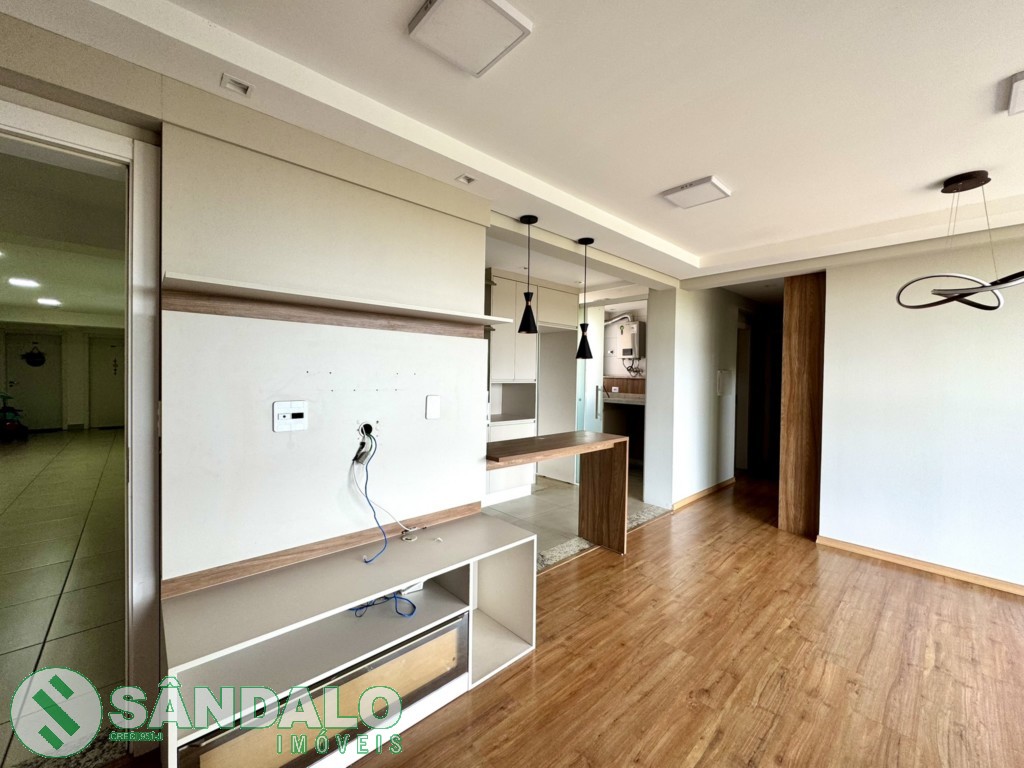 Apartamento para venda no Parque Industrial em Maringa com 156,16m² por R$ 670.000,00