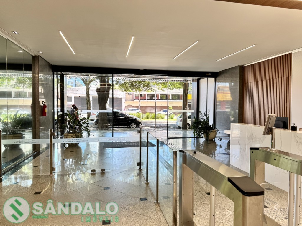 Sala Comercial para locacao no Zona 01 em Maringa com 0m² por R$ 1.210,00