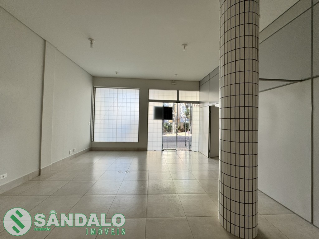 Sala Comercial para locacao no Jardim Tabaete em Maringa com 0m² por R$ 2.860,00