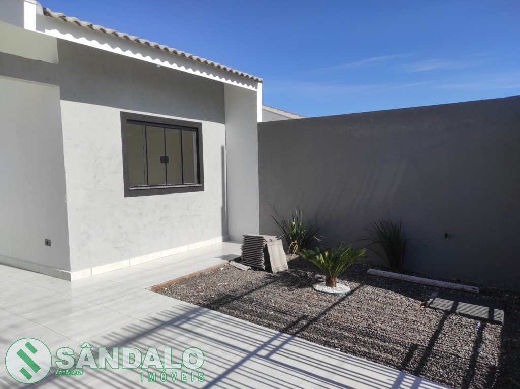 Casa para venda no Conjunto Habitacional Requiao em Maringa com 150m² por R$ 350.000,00