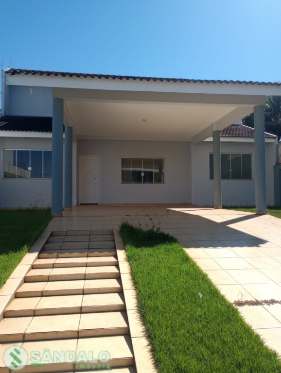 Casa para venda no Jardim Italia em Maringa com 305m² por R$ 700.000,00