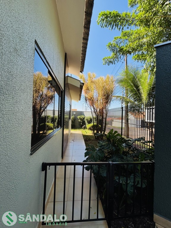 Casa para locacao no Loteamento Madrid em Maringa com 237,5m² por R$ 3.850,00