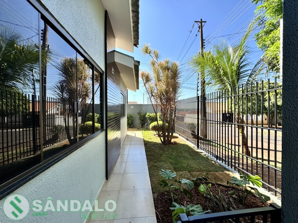 Casa para locacao no Loteamento Madrid em Maringa com 237,5m² por R$ 3.850,00