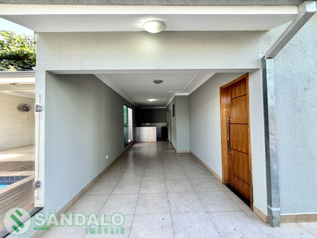 Casa para locacao no Loteamento Madrid em Maringa com 237,5m² por R$ 3.850,00