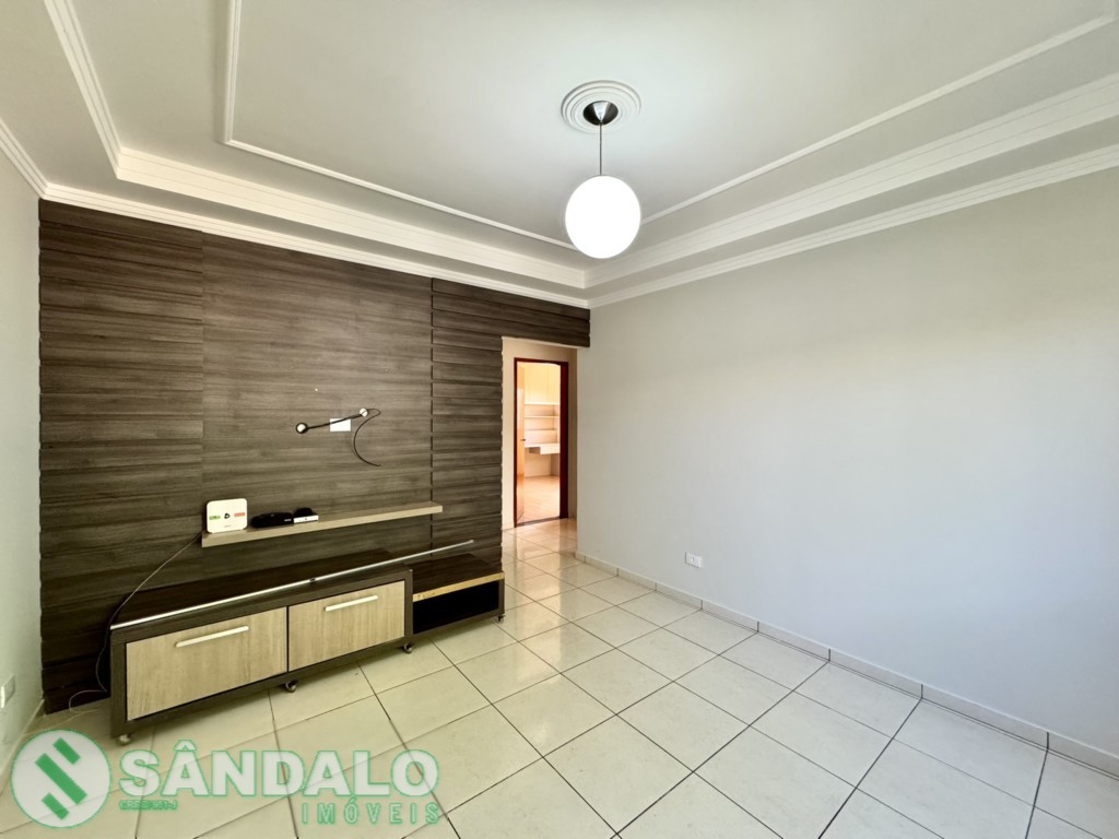 Casa para venda no Loteamento Madrid em Maringa com 237,5m² por R$ 470.000,00