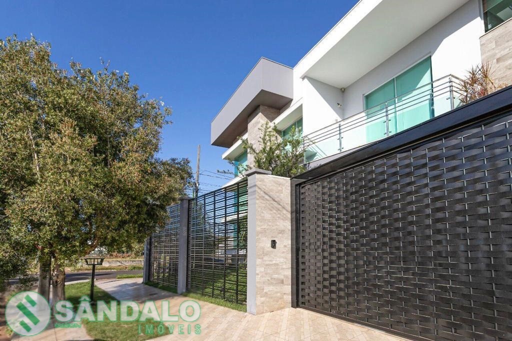 Sobrado para venda no Jardim Monte Rei em Maringa com 230m² por R$ 1.300.000,00
