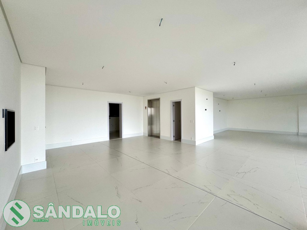 Apartamento para locacao no Zona 01 em Maringa com 398,66m² por R$ 16.500,00