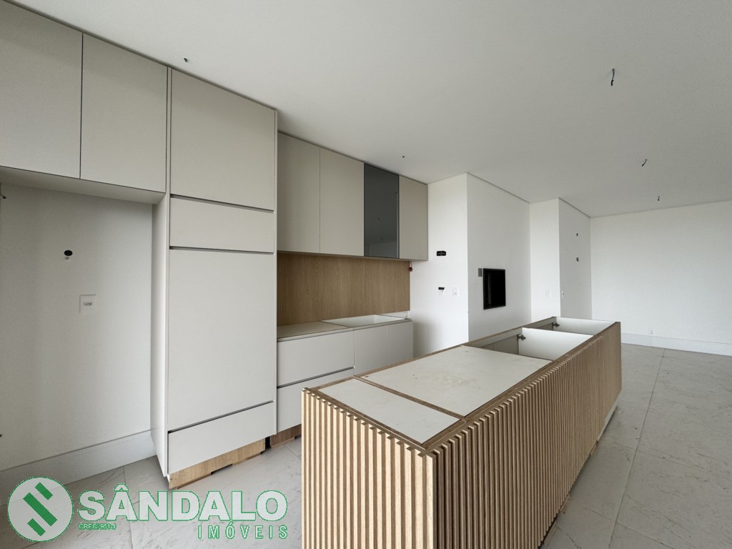 Apartamento para locacao no Zona 01 em Maringa com 398,66m² por R$ 16.500,00