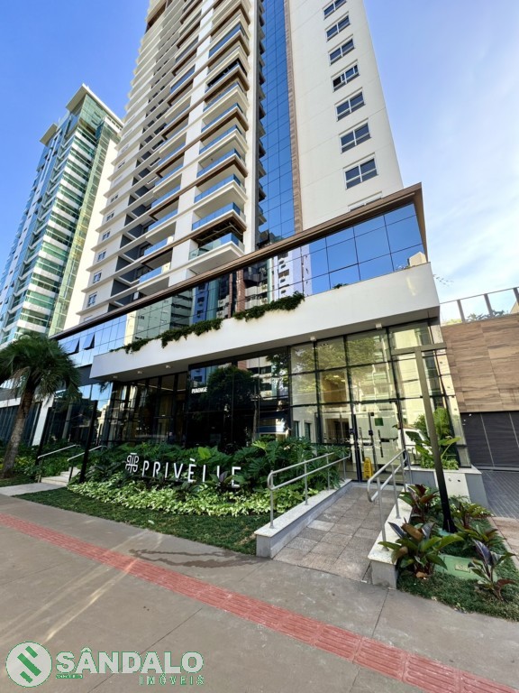 Apartamento para locacao no Zona 03 em Maringa com 348m² por R$ 13.750,00