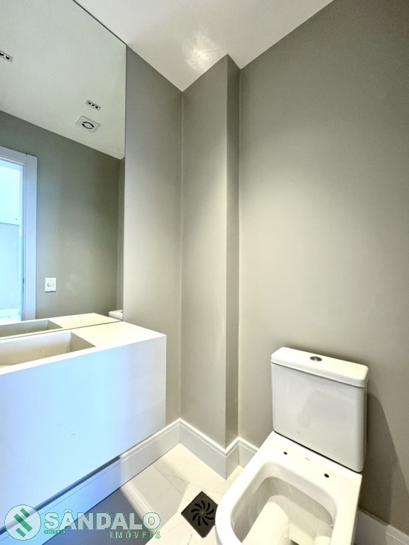 Apartamento para locacao no Zona 03 em Maringa com 348m² por R$ 13.750,00