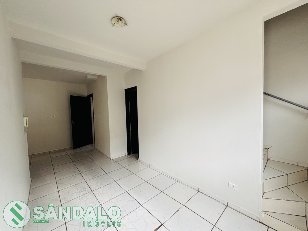 Sobrado para locacao no Jardim Ana Elisa em Sarandi com 0m² por R$ 660,00
