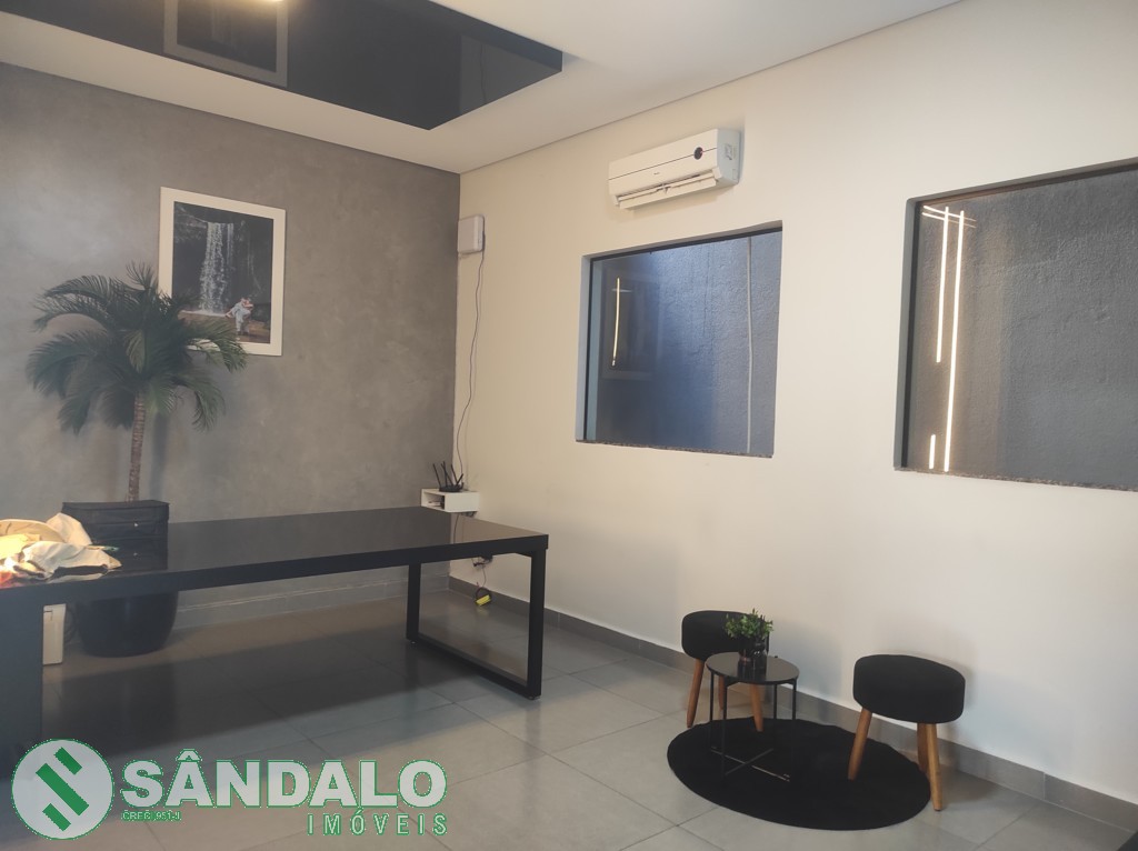Salão Comercial para venda no Jardim Portugal em Maringa com 707,49m² por R$ 2.700.000,00
