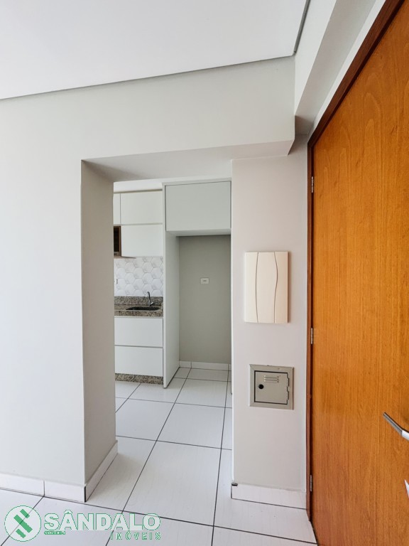 Apartamento para locacao no Vila Vardelina em Maringa com 95,68m² por R$ 1.650,00