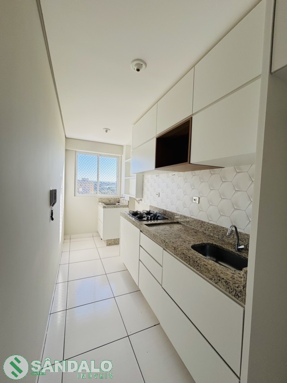 Apartamento para locacao no Vila Vardelina em Maringa com 95,68m² por R$ 1.650,00