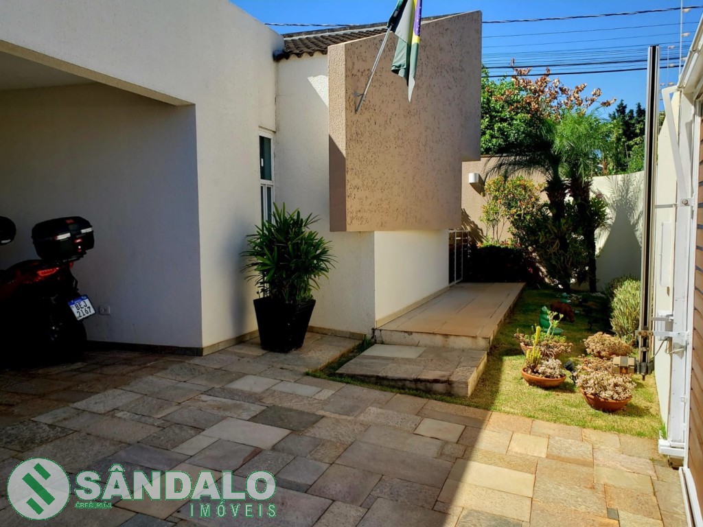 Casa para venda no Jardim Italia em Maringa com 376,1m² por R$ 1.250.000,00