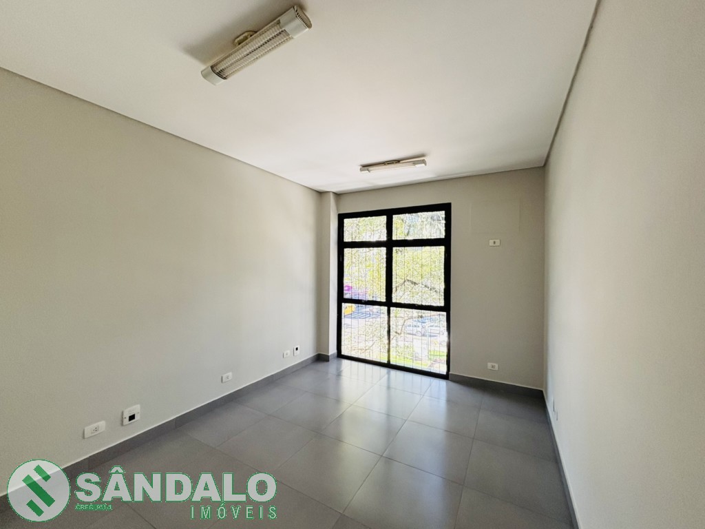 Sala Comercial para locacao no Zona 01 em Maringa com 28m² por R$ 1.430,00