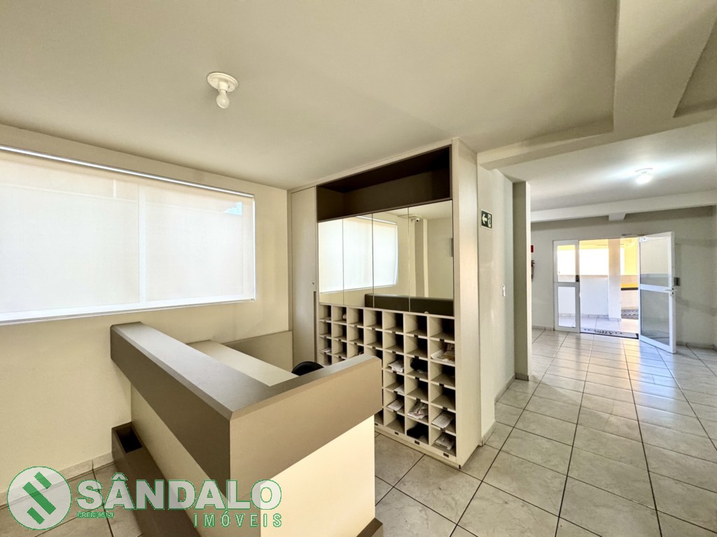 Apartamento para locacao no Vila Esperanca em Maringa com 0m² por R$ 990,00