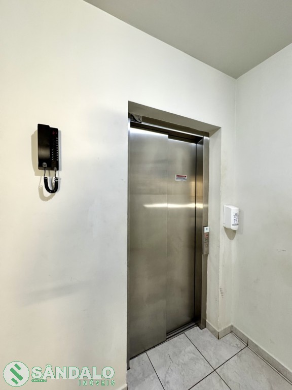 Apartamento para locacao no Vila Esperanca em Maringa com 0m² por R$ 990,00