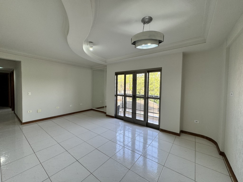 Apartamento para venda no Vila Morangueira em Maringa com 127,32m² por R$ 450.000,00