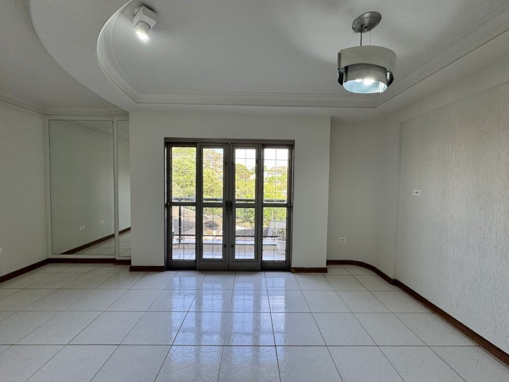 Apartamento para venda no Vila Morangueira em Maringa com 127,32m² por R$ 450.000,00