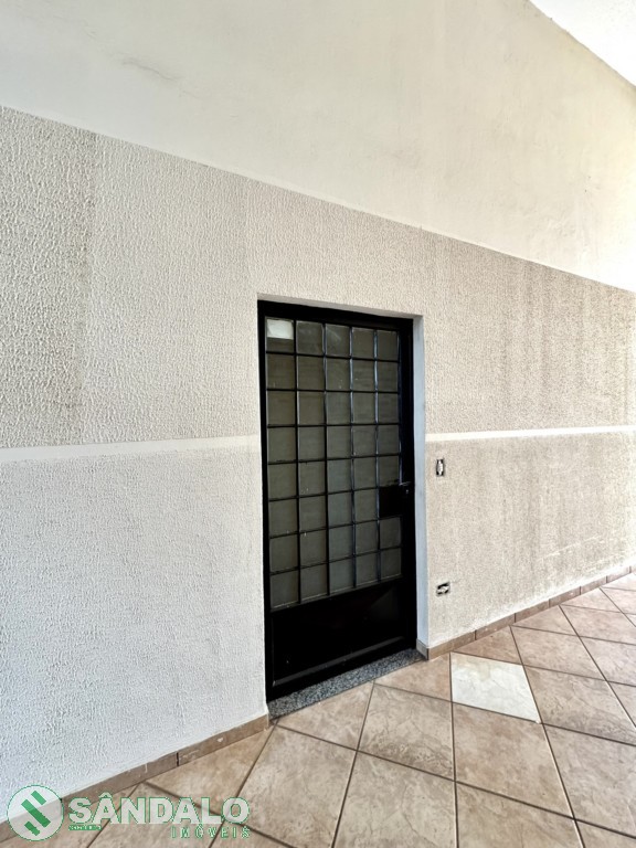 Sobreloja para locacao no Parque Residencial Cidade Nova em Maringa com 0m² por R$ 2.299,00