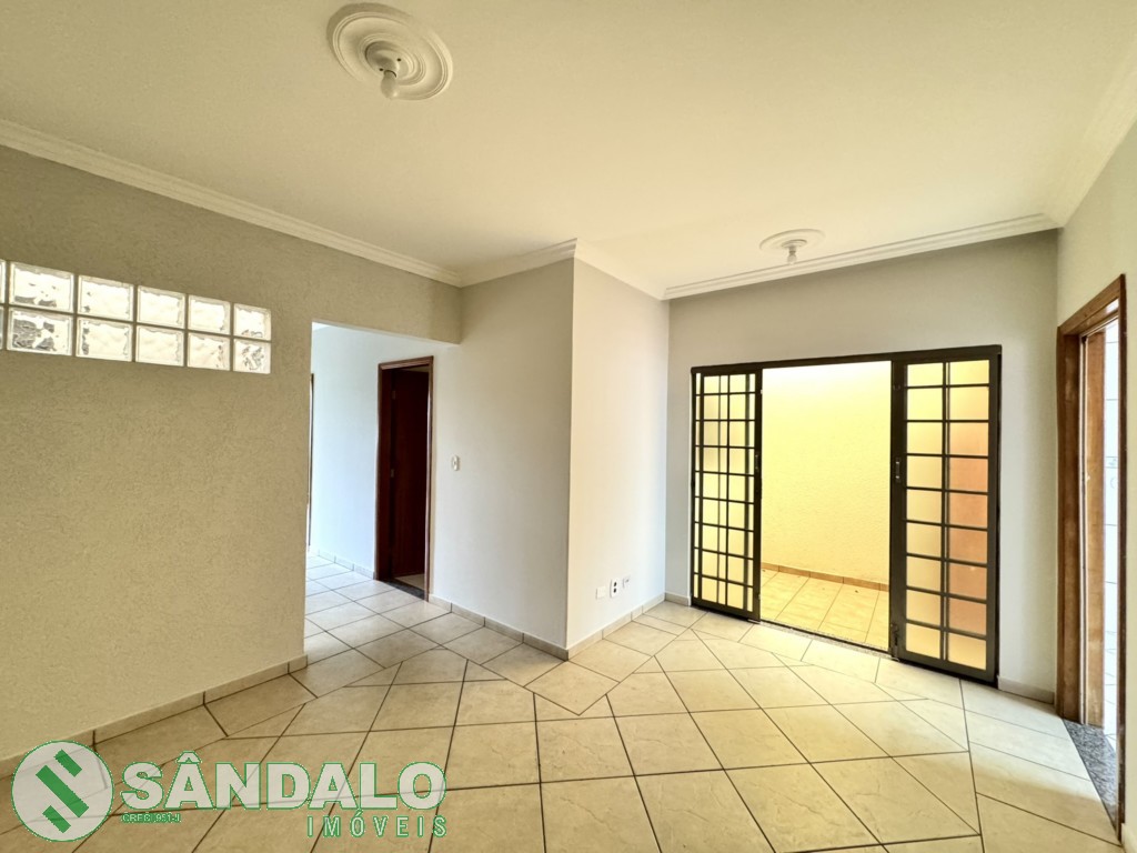 Sobreloja para locacao no Parque Residencial Cidade Nova em Maringa com 0m² por R$ 2.299,00