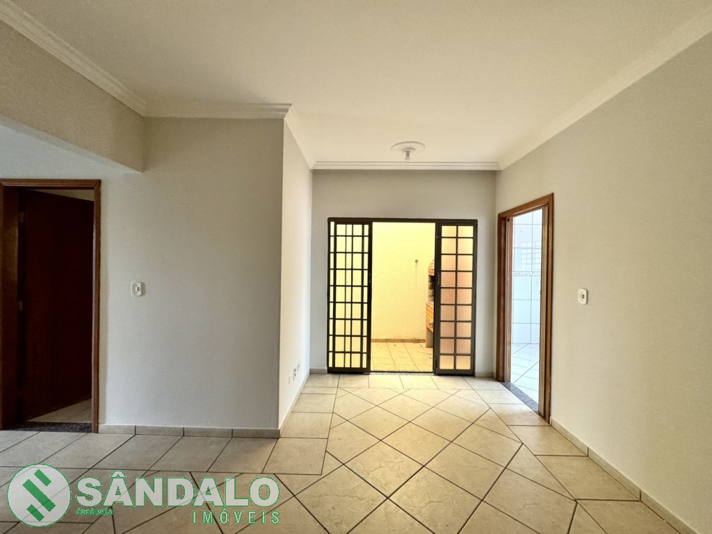 Sobreloja para locacao no Parque Residencial Cidade Nova em Maringa com 0m² por R$ 2.299,00