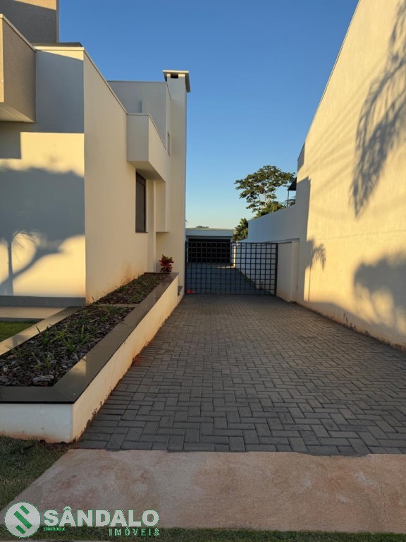Sobrado Condomínio para venda no Eldorado do Rio Parana em Porto Rico com 801,65m² por R$ 2.100.000,00