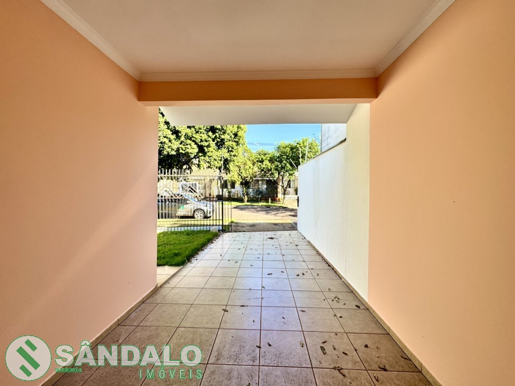 Casa para locacao no Jardim Paris em Maringa com 148,75m² por R$ 1.980,00