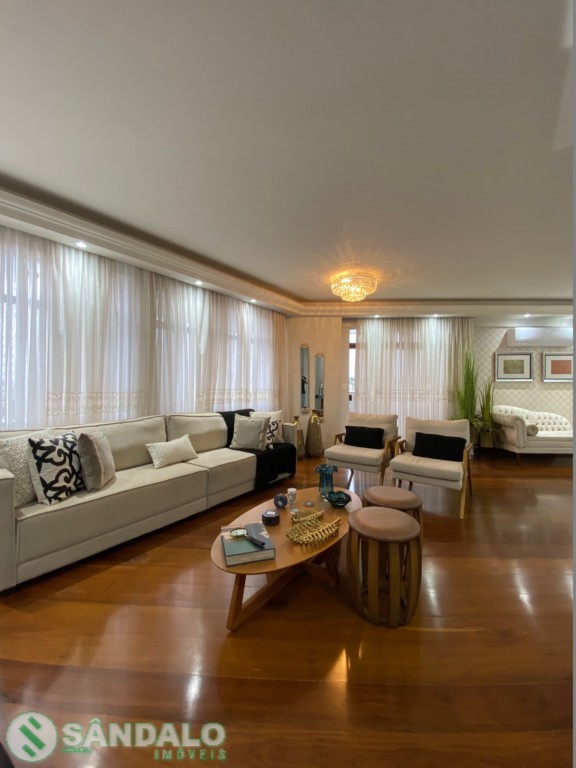 Apartamento para locacao no Zona 04 em Maringa com 410,28m² por R$ 6.930,00