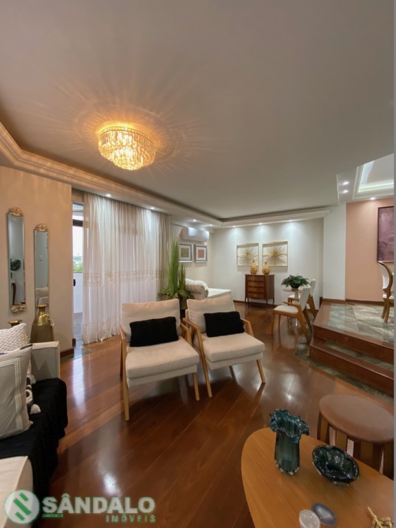 Apartamento para locacao no Zona 04 em Maringa com 410,28m² por R$ 6.930,00