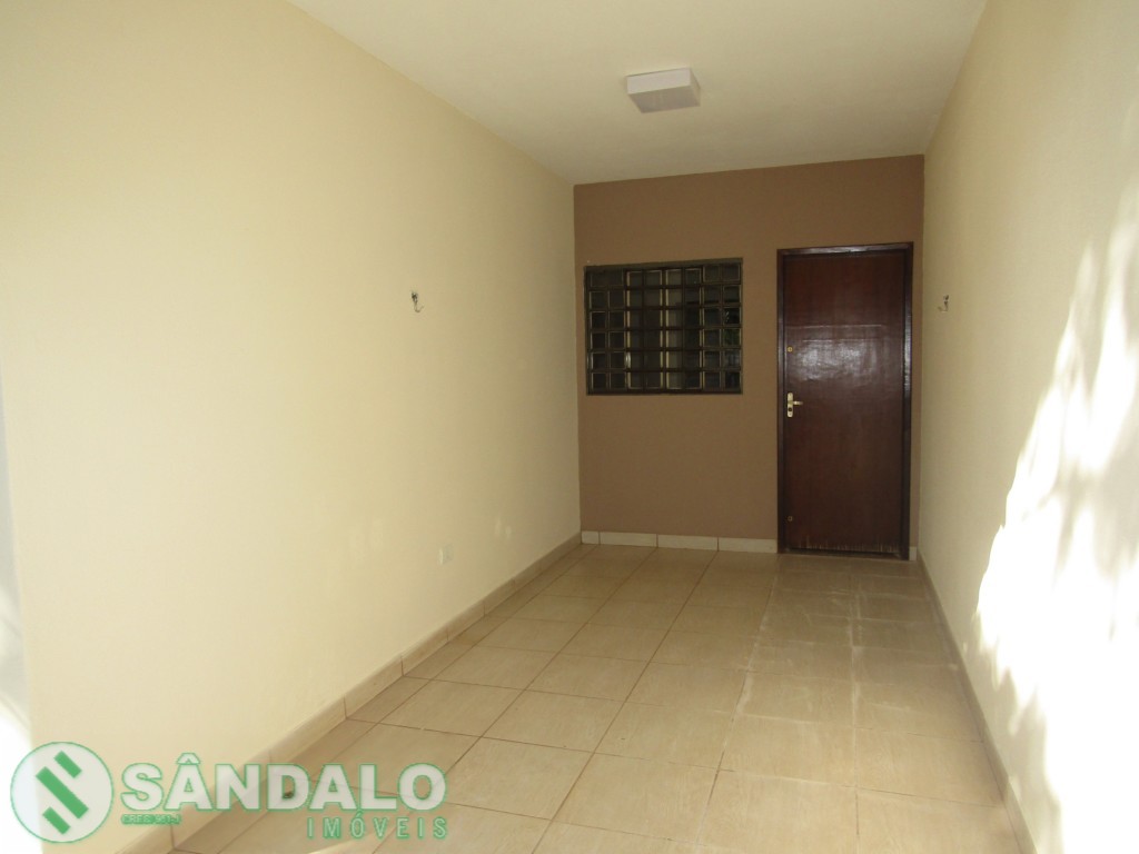 Casa para venda no Jardim Sao Jorge em Maringa com 193,8m² por R$ 350.000,00