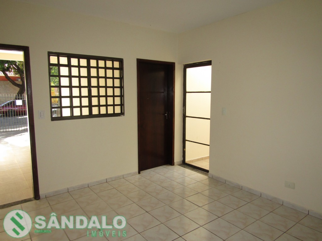 Casa para venda no Jardim Sao Jorge em Maringa com 193,8m² por R$ 350.000,00