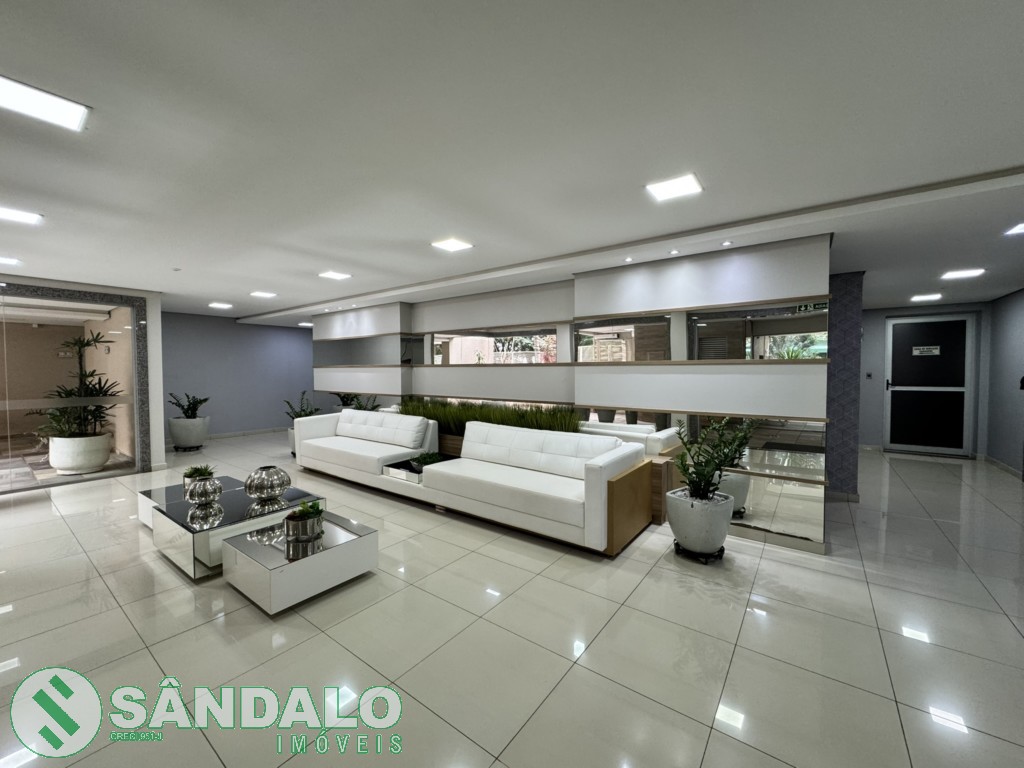 Apartamento para locacao no Zona 03 em Maringa com 0m² por R$ 2.860,00