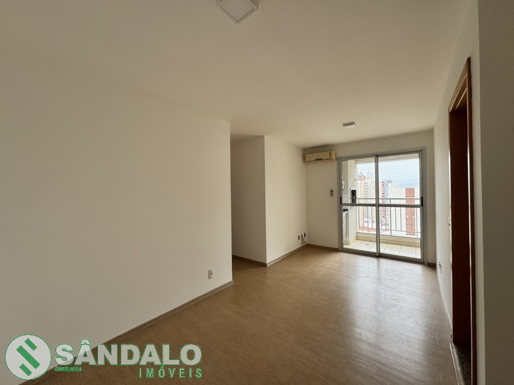 Apartamento para locacao no Zona 03 em Maringa com 0m² por R$ 2.860,00