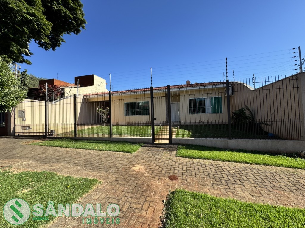 Casa para venda no Zona 04 em Maringa com 624,8m² por R$ 1.650.000,00