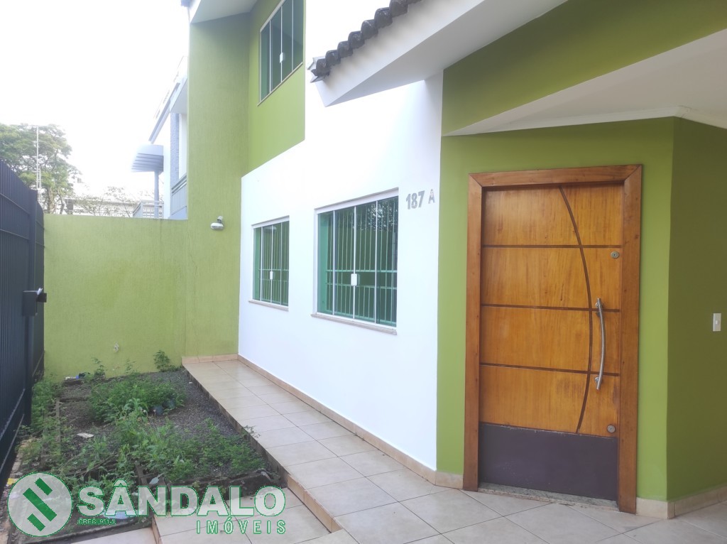 Sobrado para locacao no Zona 07 em Maringa com 150m² por R$ 3.850,00