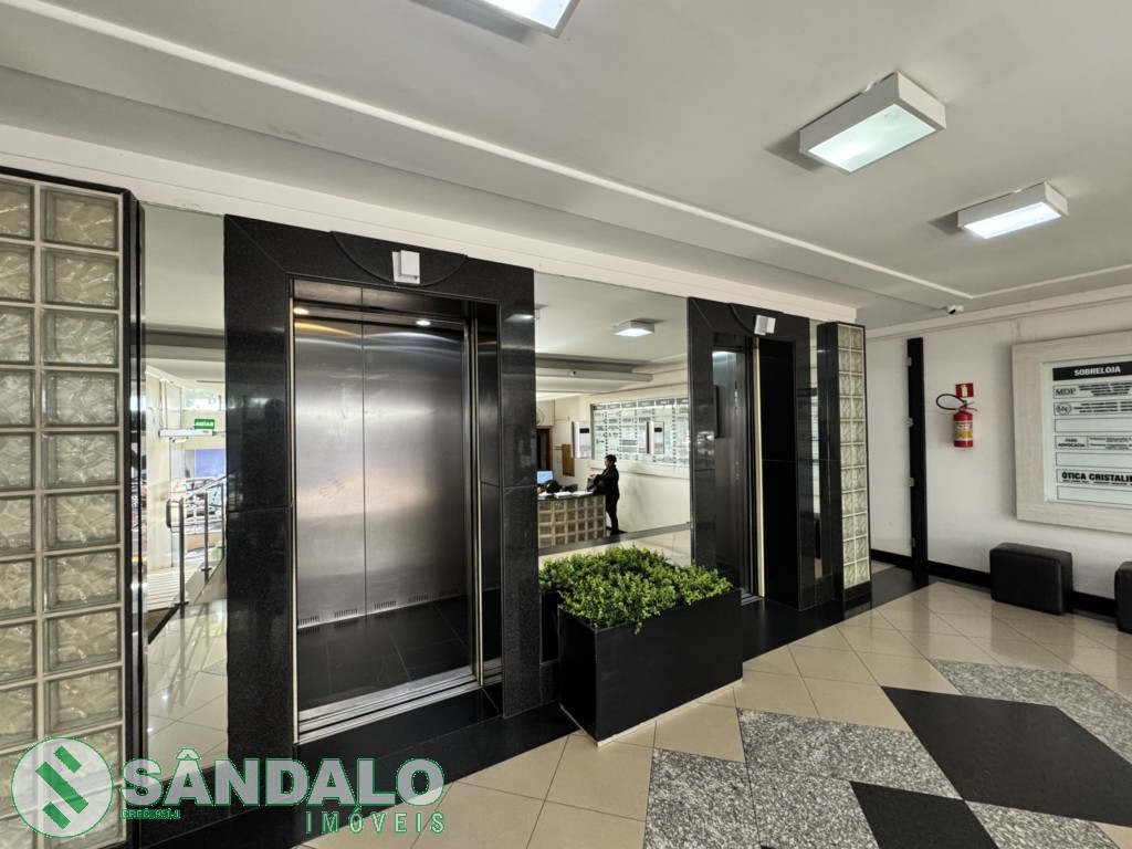 Sala Comercial para venda no Zona 01 em Maringa com 0m² por R$ 190.000,00