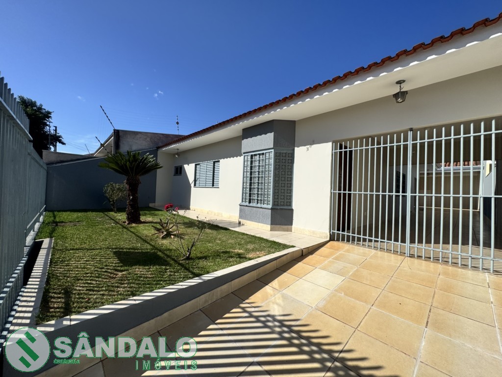 Casa para locacao no Jardim Lucianopolis em Maringa com 300m² por R$ 4.180,00