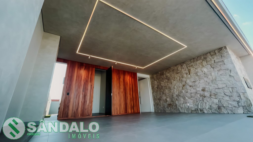 Casa em Condomínio para venda no Zona 02 em Cianorte com 360m² por R$ 1.990.000,00