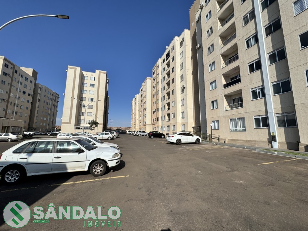 Apartamento para locacao no Jardim America em Maringa com 78,47m² por R$ 1.650,00