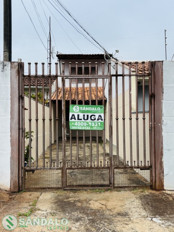 Casa para alugar em Conjunto Residencial Branca Vieira, Maringá — Portal Chave Fácil