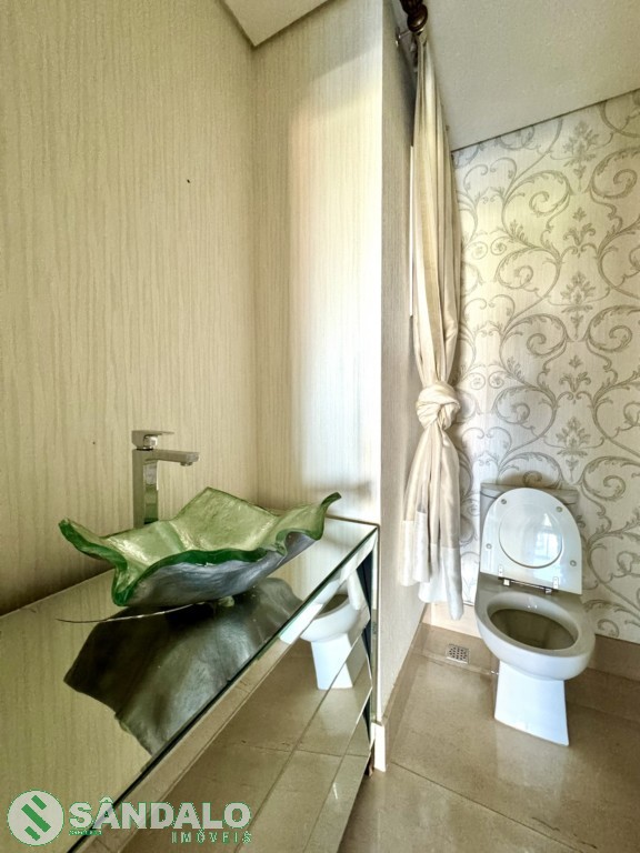 Apartamento para locacao no Zona 01 em Maringa com 0m² por R$ 16.500,00