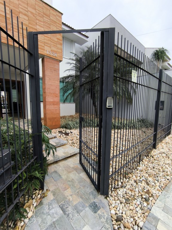 Sobrado para venda no Jardim Higienopolis em Maringa com 346,25m² por R$ 1.650.000,00