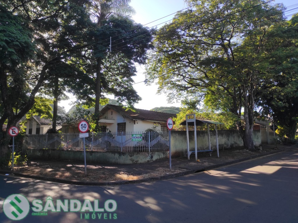 Casa para venda no Parque Residencial Patricia em Maringa com 300,54m² por R$ 270.000,00