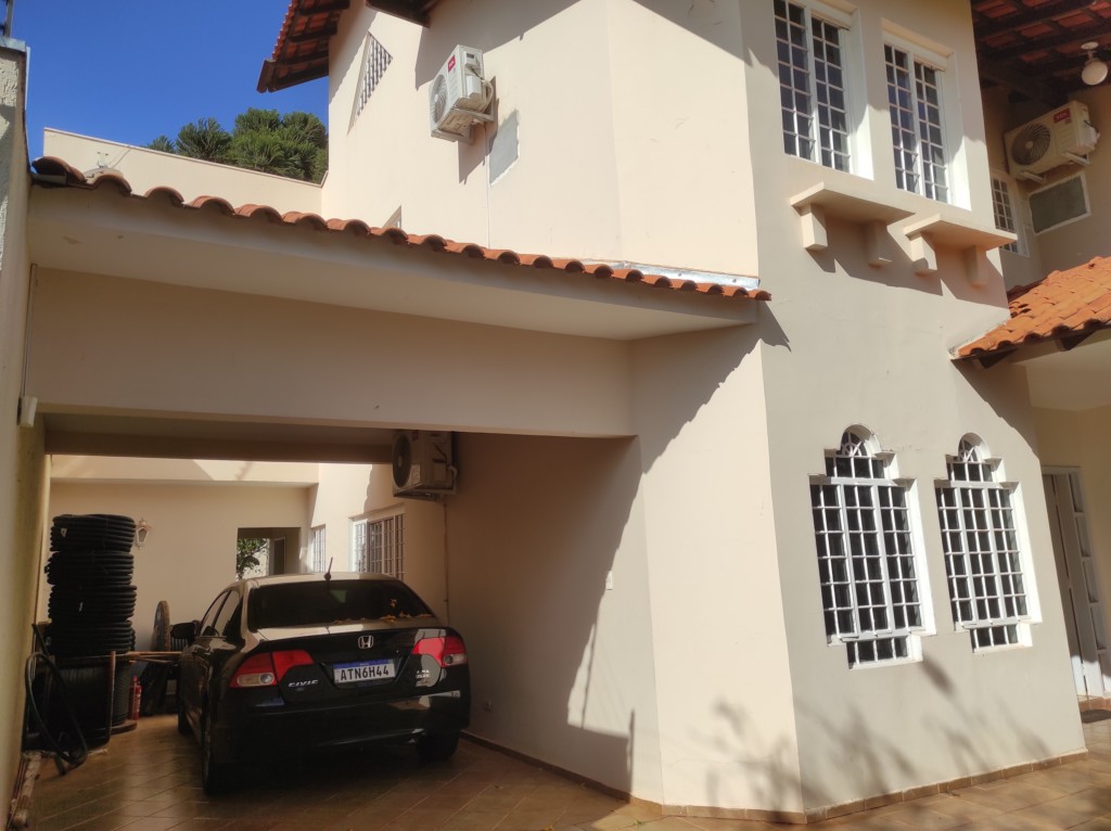 Casa para venda no Jardim Real em Maringa com 378m² por R$ 1.300.000,00