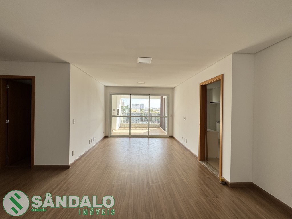 Apartamento para locacao no Zona 03 em Maringa com 0m² por R$ 4.180,00