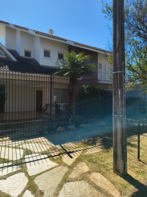 Sobrado para venda no Jardim Novo Oasis em Maringa com 320,17m² por R$ 1.100.000,00