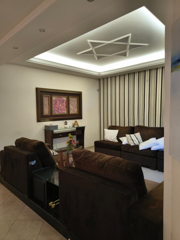 Sobrado para venda no Jardim Novo Oasis em Maringa com 320,17m² por R$ 1.100.000,00