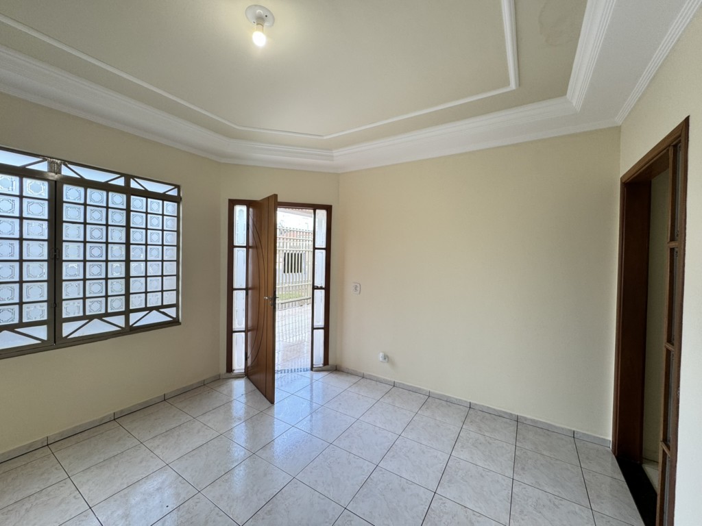 Casa para venda no Jardim Paris em Maringa com 210m² por R$ 590.000,00